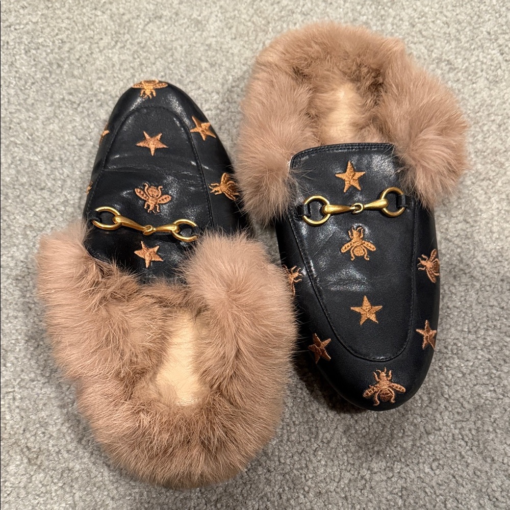 Black Embroidered Faux Fur Loafers “gucci” honey bee style - Picture 2 of 3